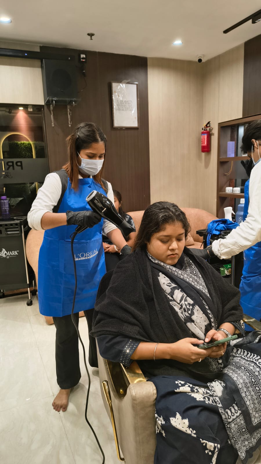 Professional Hair Cut at Priyansh Family Salon Kolkata
