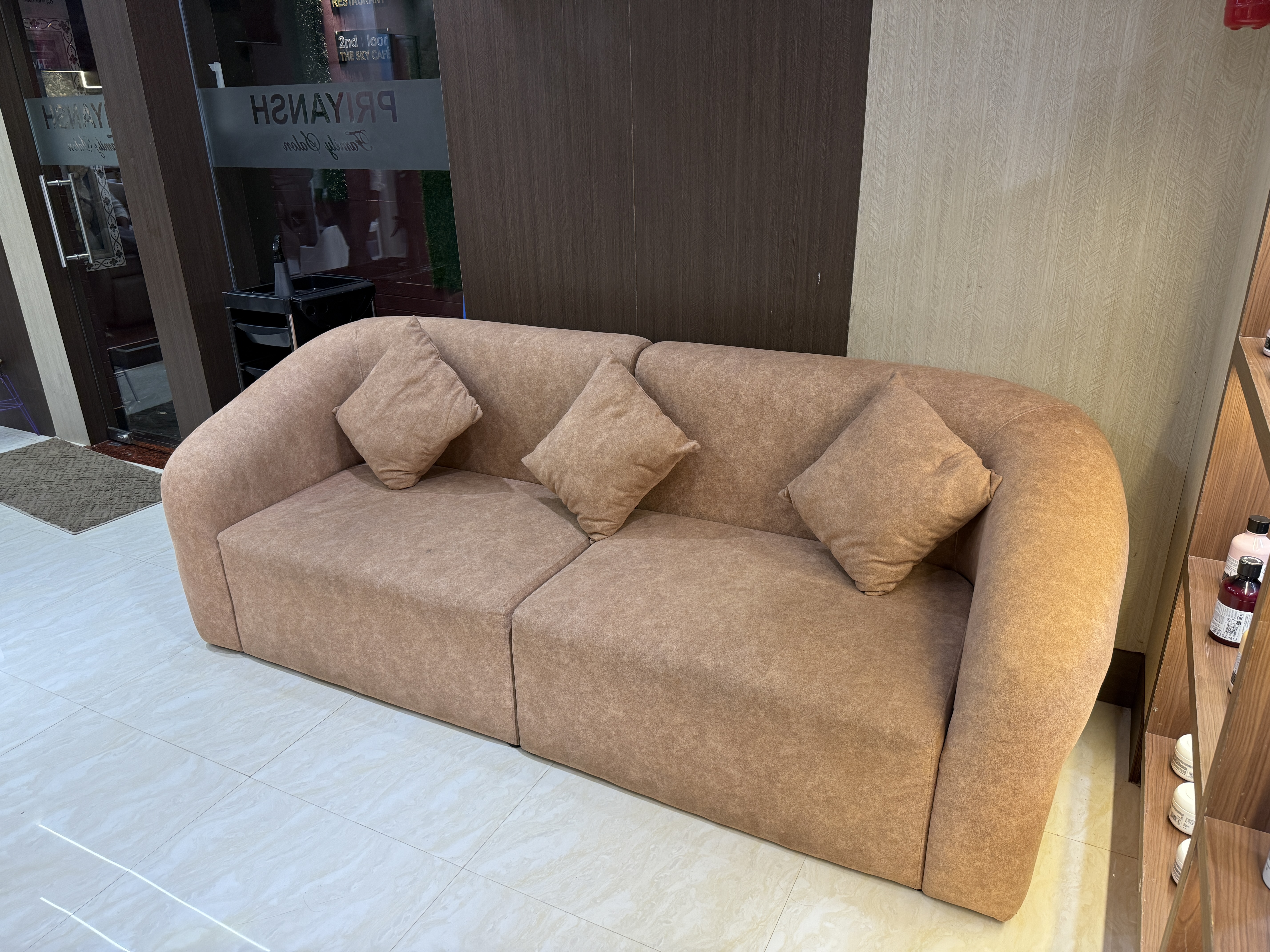 Premium lounge waiting area Satgachi Kolkata